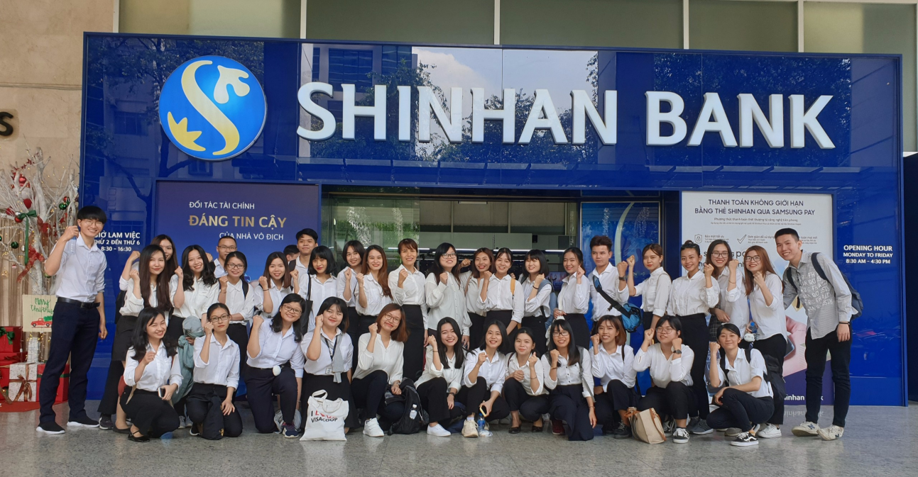 Kiến tập tại ngân hàng SHINHAN (Hàn Quốc): Chương trình bổ ích dành cho sinh viên chuẩn bị tốt nghiệp